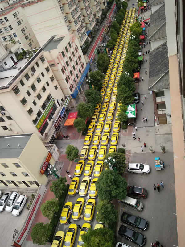 又是一年高考季，又到愛心送考時(shí)