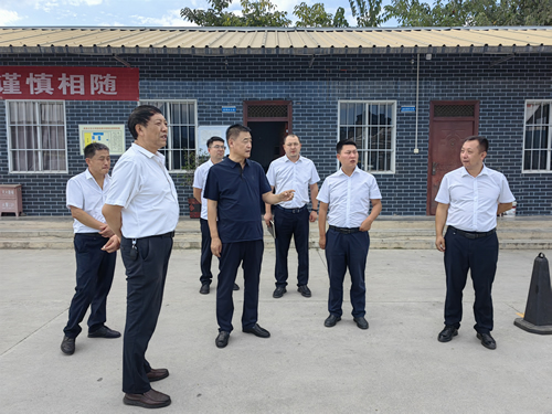 黨委書(shū)記、董事長(zhǎng)張宏偉在成縣片單位開(kāi)展工作調(diào)研