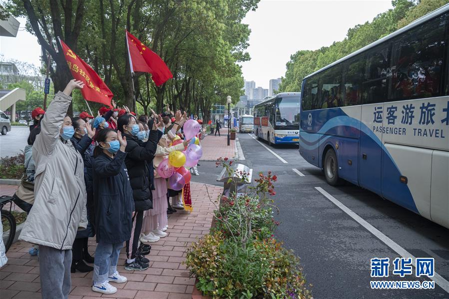（新華全媒頭條·圖文互動(dòng)）（5）上下同心，守望相助——中國抗疫眾志成城的生動(dòng)實(shí)踐
