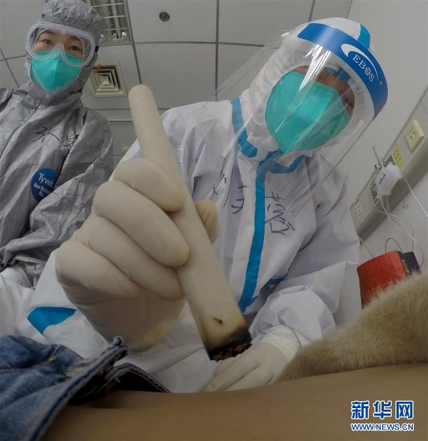 （新華全媒頭條·圖文互動）（9）“始終把人民群眾生命安全和身體健康放在第一位”——中國抗疫彰顯“生命至上、人民至上”理念